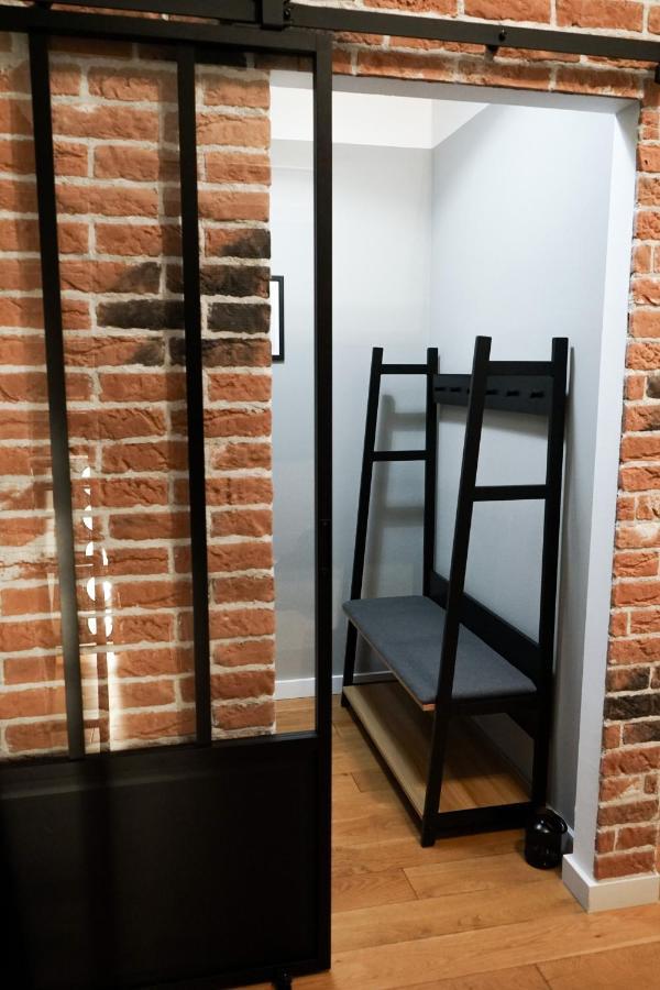 Stilvolles City-Loft Mit Privatem Whirlpool ترير المظهر الخارجي الصورة