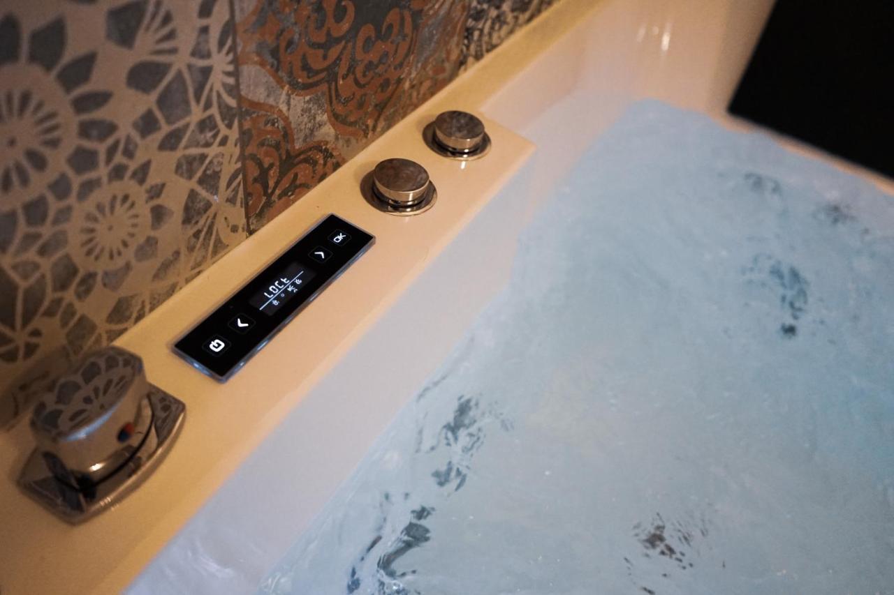 Stilvolles City-Loft Mit Privatem Whirlpool ترير المظهر الخارجي الصورة